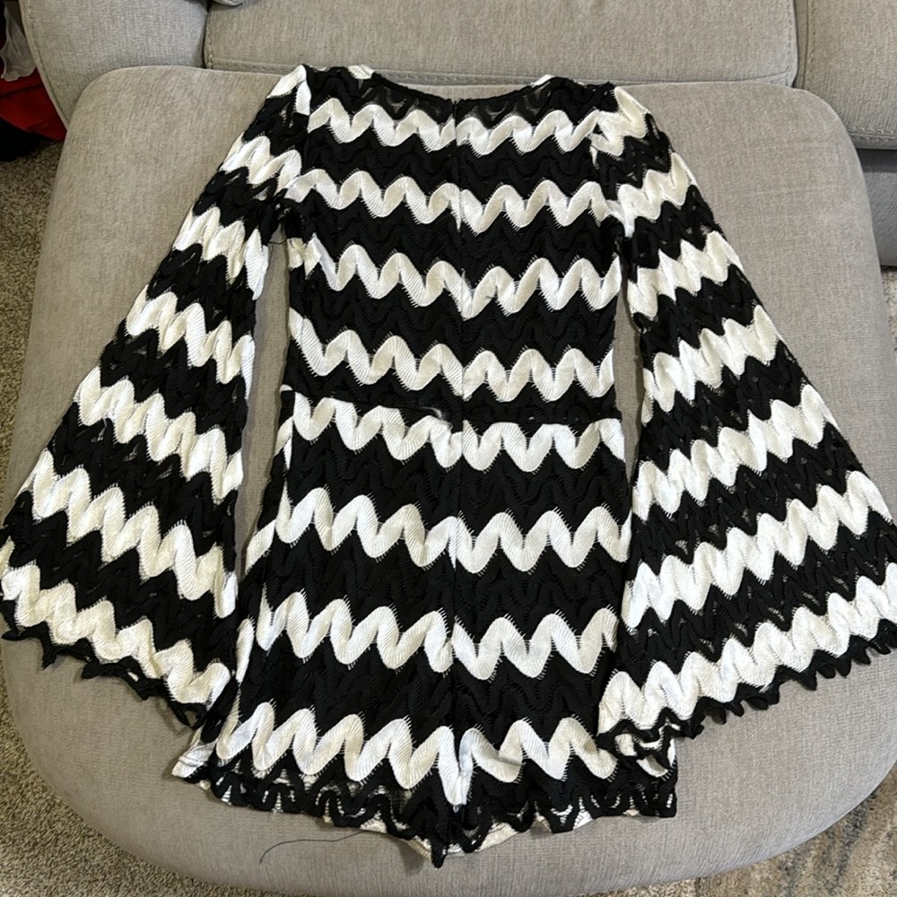 Black & White Wavy Striped Mesh Romper - Picture 13 of 15